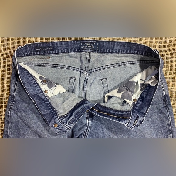 Lucky Brand Jeans Men’s Size 36/32 Blue 221 Original Straight 4 Pockets Stretch - Picture 2 of 9